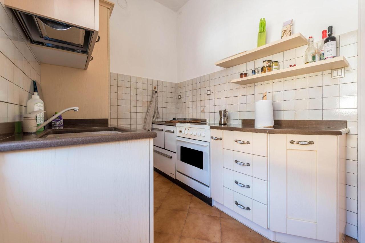 Apartamento Casa Forni Torbole Sul Garda Exterior foto