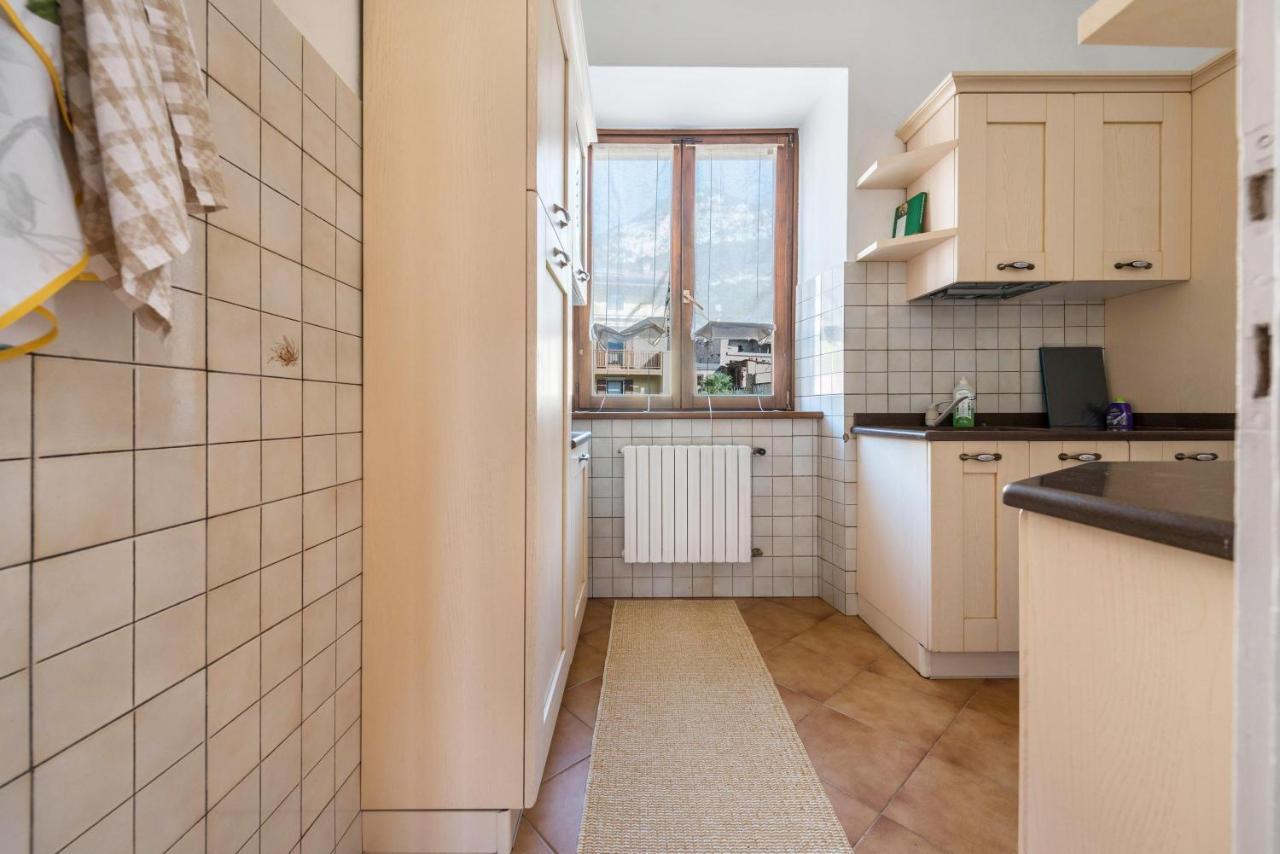 Apartamento Casa Forni Torbole Sul Garda Exterior foto