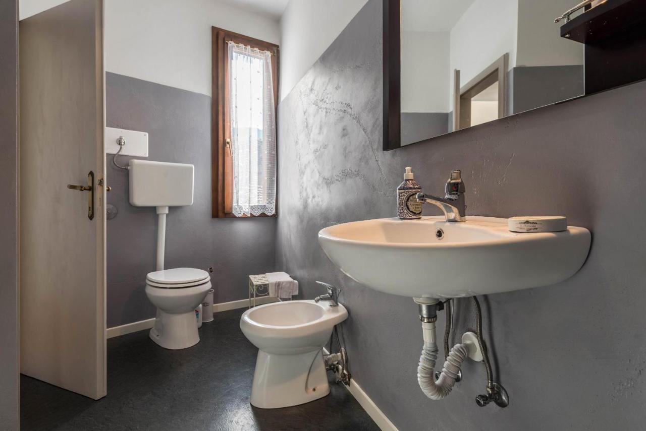 Apartamento Casa Forni Torbole Sul Garda Exterior foto