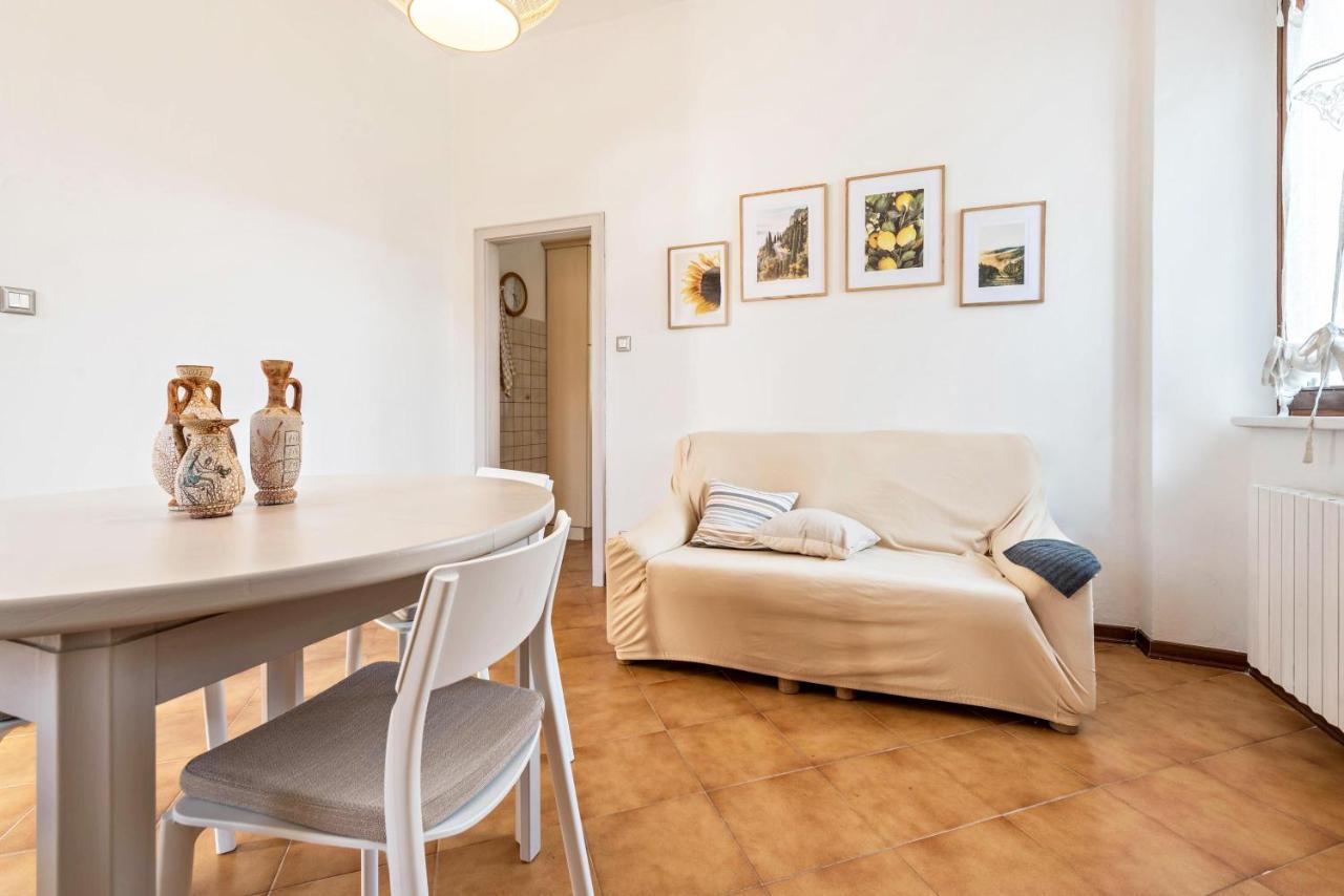 Apartamento Casa Forni Torbole Sul Garda Exterior foto