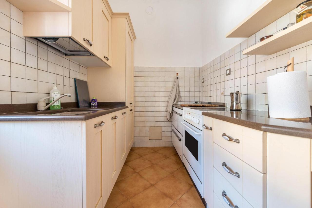Apartamento Casa Forni Torbole Sul Garda Exterior foto