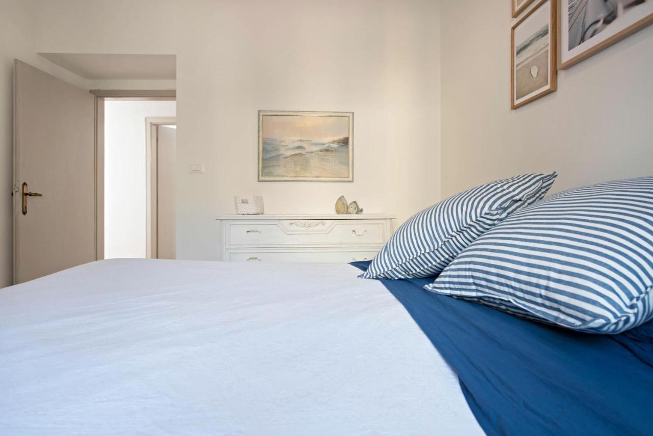 Apartamento Casa Forni Torbole Sul Garda Exterior foto